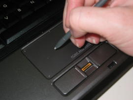 Portátil con touchpad táctil
