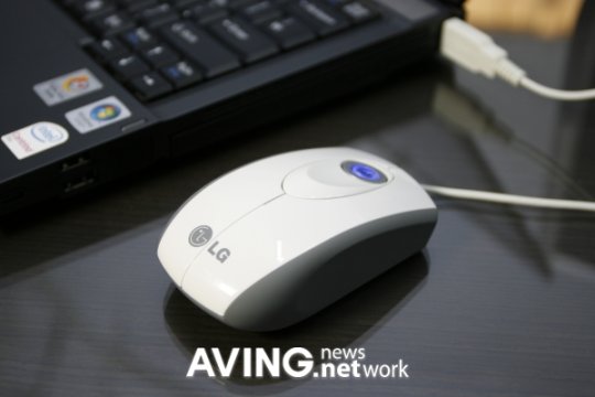 LG XM-900