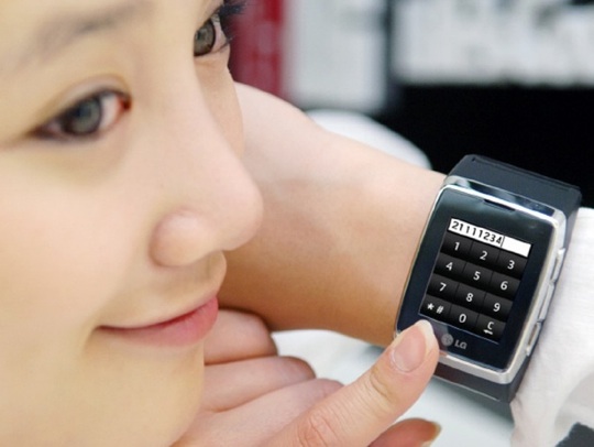 Móvil de pulsera de LG
