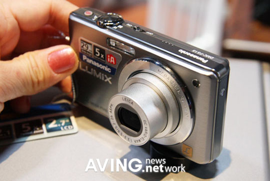 [PMA 2009] Panasonic Lumix DMC FS15