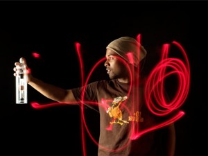 Graffitis Halo, cambia la pintura por la luz con LEDs